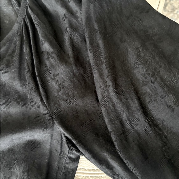 Gorgeous Velvet by graham &spencer black dress - Picture 4 of 8